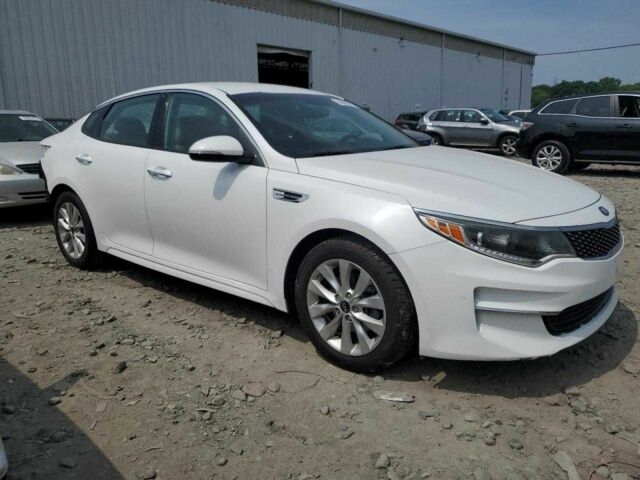 Белый Киа Оптима, объемом двигателя 2.4 л и пробегом 125 тыс. км за 2000 $, фото 1 на Automoto.ua