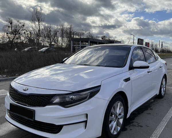 Белый Киа Оптима, объемом двигателя 2.4 л и пробегом 125 тыс. км за 13000 $, фото 1 на Automoto.ua