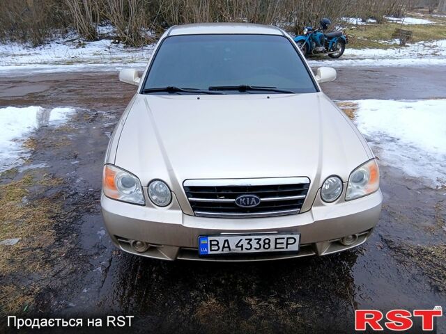 Бежевый Киа Оптима, объемом двигателя 2.4 л и пробегом 170 тыс. км за 4000 $, фото 1 на Automoto.ua