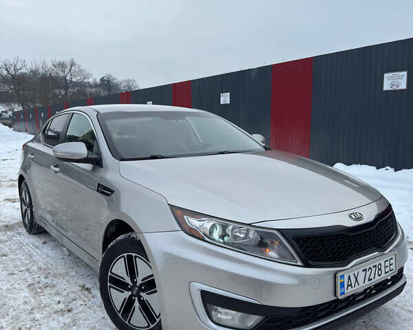 Бежевий Кіа Оптіма, об'ємом двигуна 2.4 л та пробігом 225 тис. км за 11000 $, фото 1 на Automoto.ua