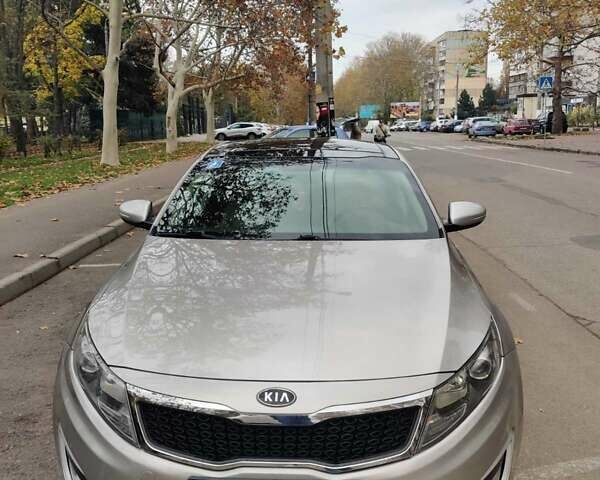 Бежевий Кіа Оптіма, об'ємом двигуна 2.36 л та пробігом 168 тис. км за 9700 $, фото 1 на Automoto.ua