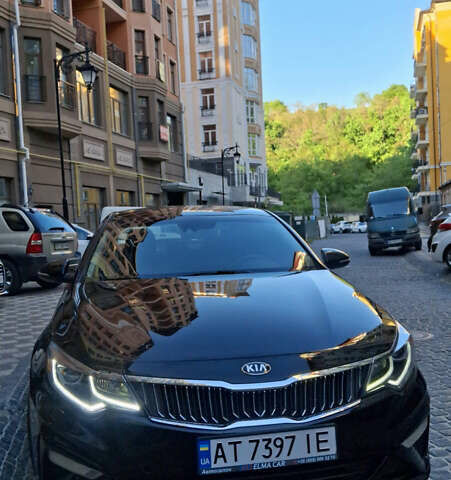 Чорний Кіа Оптіма, об'ємом двигуна 2.36 л та пробігом 240 тис. км за 11000 $, фото 1 на Automoto.ua