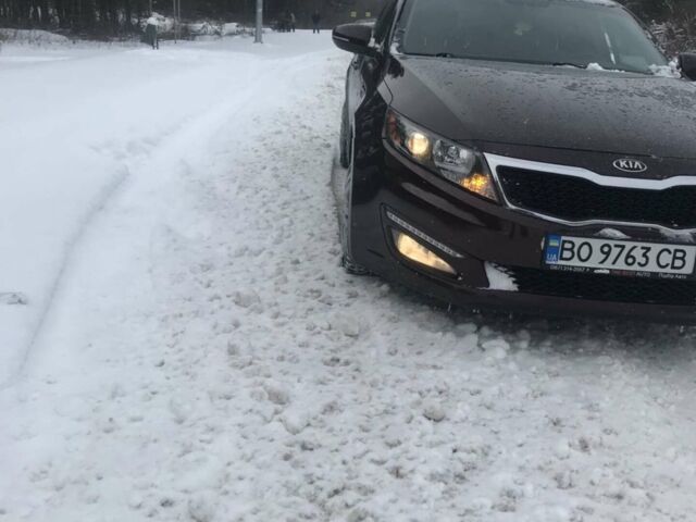 Червоний Кіа Оптіма, об'ємом двигуна 2.4 л та пробігом 135 тис. км за 10500 $, фото 1 на Automoto.ua
