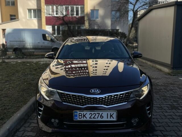 Червоний Кіа Оптіма, об'ємом двигуна 2.4 л та пробігом 100 тис. км за 7600 $, фото 1 на Automoto.ua