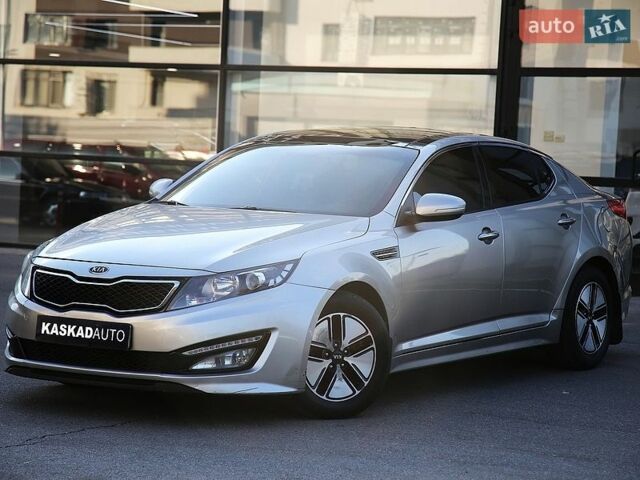 Серый Киа Оптима, объемом двигателя 2 л и пробегом 200 тыс. км за 9800 $, фото 1 на Automoto.ua