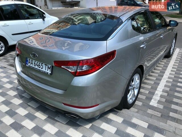 Сірий Кіа Оптіма, об'ємом двигуна 2 л та пробігом 105 тис. км за 11300 $, фото 1 на Automoto.ua