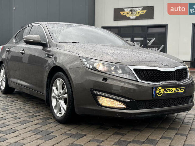 Сірий Кіа Оптіма, об'ємом двигуна 2 л та пробігом 99 тис. км за 8990 $, фото 1 на Automoto.ua