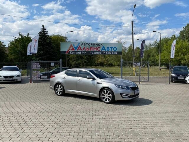 Сірий Кіа Оптіма, об'ємом двигуна 2 л та пробігом 121 тис. км за 10900 $, фото 1 на Automoto.ua