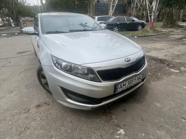 Серый Киа Оптима, объемом двигателя 2 л и пробегом 450 тыс. км за 5500 $, фото 1 на Automoto.ua
