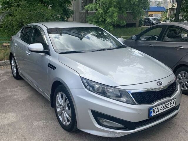 Серый Киа Оптима, объемом двигателя 2 л и пробегом 350 тыс. км за 7500 $, фото 1 на Automoto.ua