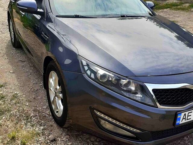 Сірий Кіа Оптіма, об'ємом двигуна 2 л та пробігом 162 тис. км за 11000 $, фото 1 на Automoto.ua