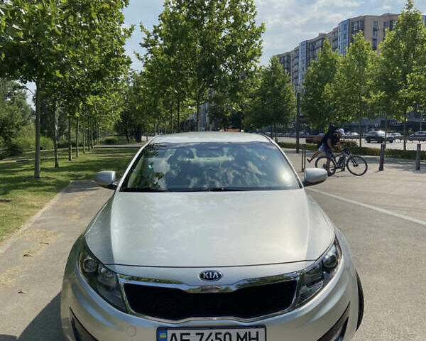 Сірий Кіа Оптіма, об'ємом двигуна 2.36 л та пробігом 150 тис. км за 10250 $, фото 1 на Automoto.ua