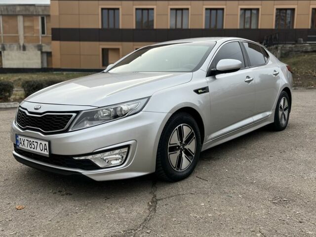 Сірий Кіа Оптіма, об'ємом двигуна 2 л та пробігом 117 тис. км за 10200 $, фото 1 на Automoto.ua