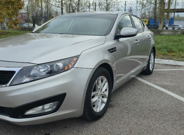 Сірий Кіа Оптіма, об'ємом двигуна 2.4 л та пробігом 112 тис. км за 9400 $, фото 1 на Automoto.ua