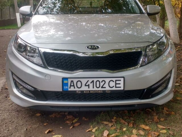 Сірий Кіа Оптіма, об'ємом двигуна 2 л та пробігом 175 тис. км за 10800 $, фото 1 на Automoto.ua