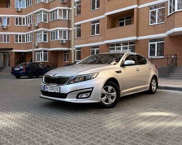 Сірий Кіа Оптіма, об'ємом двигуна 2 л та пробігом 515 тис. км за 8000 $, фото 1 на Automoto.ua
