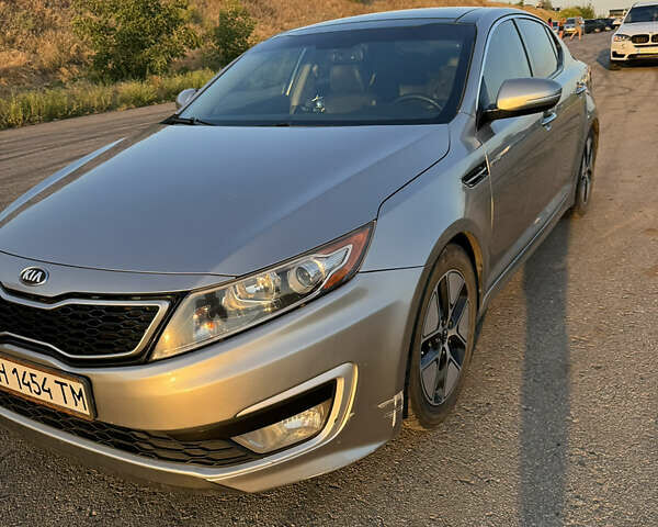Киа Оптима 2013 в Одессе на Automoto.ua Серый Киа Оптима, объемом двигателя 2.36 л и пробегом 180 тыс. км за 10800 $, фото 1 на Automoto.ua