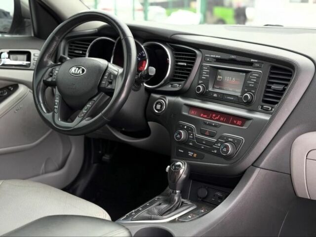 Сірий Кіа Оптіма, об'ємом двигуна 2.4 л та пробігом 195 тис. км за 9999 $, фото 1 на Automoto.ua