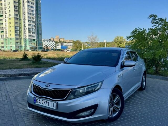 Серый Киа Оптима, объемом двигателя 2 л и пробегом 600 тыс. км за 5352 $, фото 1 на Automoto.ua