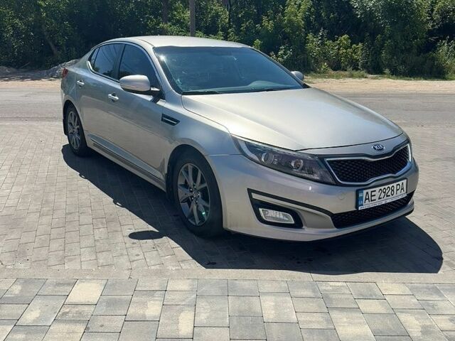 Сірий Кіа Оптіма, об'ємом двигуна 2.36 л та пробігом 200 тис. км за 10300 $, фото 1 на Automoto.ua