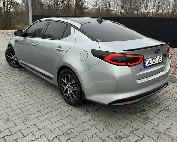 Сірий Кіа Оптіма, об'ємом двигуна 2.36 л та пробігом 174 тис. км за 12900 $, фото 1 на Automoto.ua