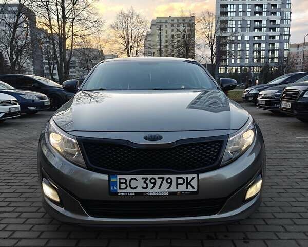 Серый Киа Оптима, объемом двигателя 2 л и пробегом 246 тыс. км за 13000 $, фото 1 на Automoto.ua