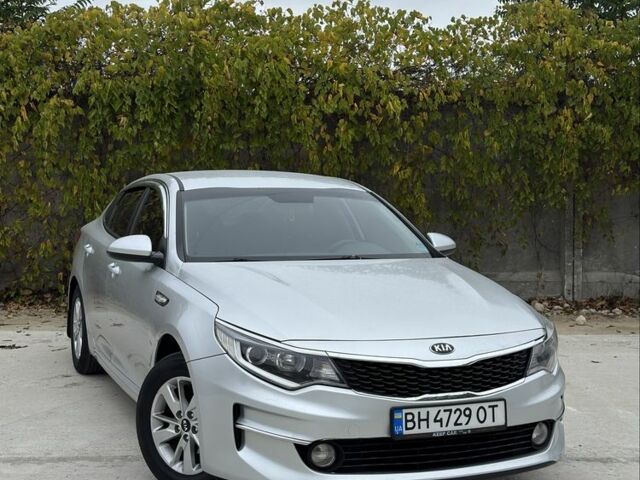 Серый Киа Оптима, объемом двигателя 2 л и пробегом 181 тыс. км за 11500 $, фото 1 на Automoto.ua