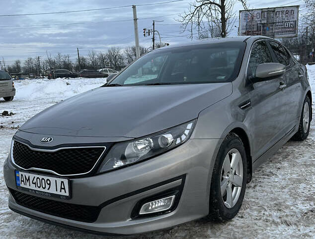 Сірий Кіа Оптіма, об'ємом двигуна 2.36 л та пробігом 190 тис. км за 10000 $, фото 1 на Automoto.ua