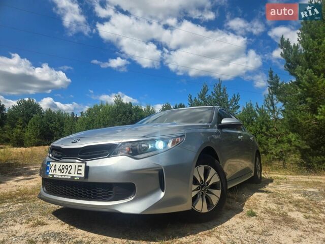 Сірий Кіа Оптіма, об'ємом двигуна 2 л та пробігом 114 тис. км за 15900 $, фото 1 на Automoto.ua