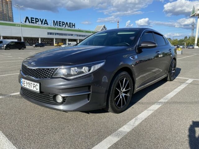 Серый Киа Оптима, объемом двигателя 2 л и пробегом 380 тыс. км за 13900 $, фото 1 на Automoto.ua