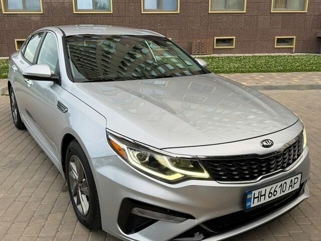 Сірий Кіа Оптіма, об'ємом двигуна 2.36 л та пробігом 138 тис. км за 13700 $, фото 1 на Automoto.ua
