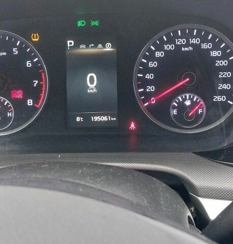 Сірий Кіа Оптіма, об'ємом двигуна 2 л та пробігом 196 тис. км за 20500 $, фото 1 на Automoto.ua