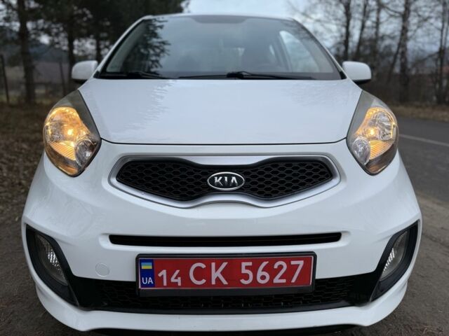 Білий Кіа Піканто, об'ємом двигуна 1 л та пробігом 130 тис. км за 5800 $, фото 1 на Automoto.ua