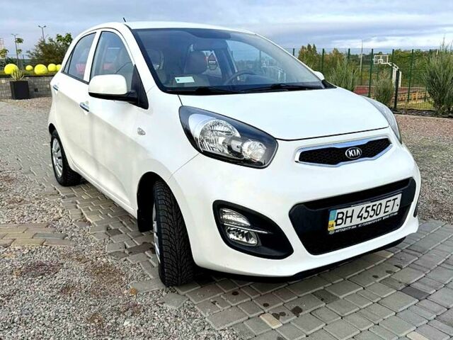 Кіа Піканто 2014 у Одесі на Automoto.ua Білий Кіа Піканто, об'ємом двигуна 1.2 л та пробігом 92 тис. км за 8300 $, фото 1 на Automoto.ua