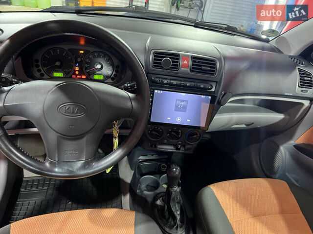 Киа Пиканто 2006 в Обухове на Automoto.ua Черный Киа Пиканто, объемом двигателя 1.1 л и пробегом 250 тыс. км за 3666 $, фото 1 на Automoto.ua