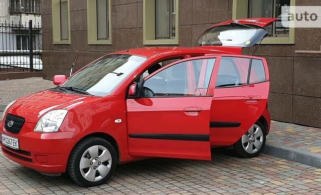 Красный Киа Пиканто, объемом двигателя 1.1 л и пробегом 92 тыс. км за 4600 $, фото 1 на Automoto.ua