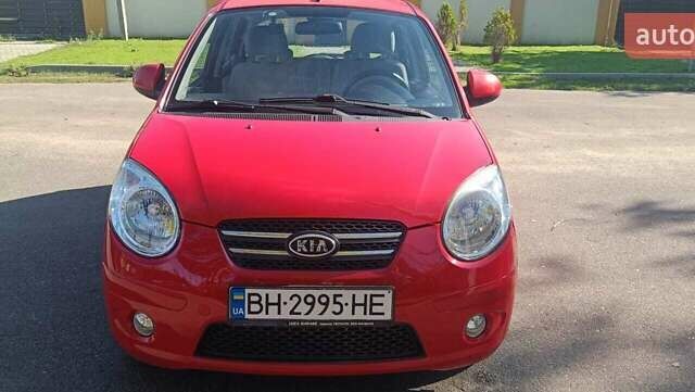 Червоний Кіа Піканто, об'ємом двигуна 1.09 л та пробігом 63 тис. км за 6000 $, фото 1 на Automoto.ua