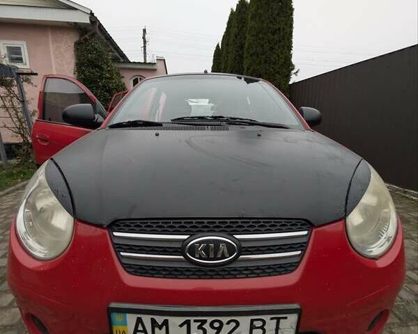 Красный Киа Пиканто, объемом двигателя 1.1 л и пробегом 200 тыс. км за 4500 $, фото 1 на Automoto.ua