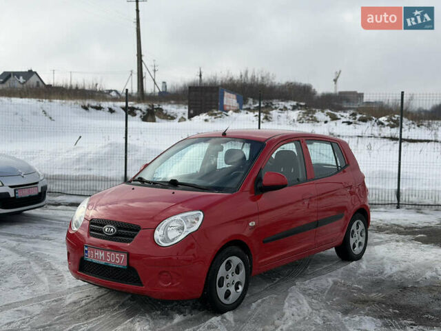 Красный Киа Пиканто, объемом двигателя 1.1 л и пробегом 142 тыс. км за 6250 $, фото 1 на Automoto.ua