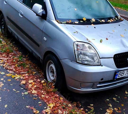 Серый Киа Пиканто, объемом двигателя 1 л и пробегом 200 тыс. км за 2700 $, фото 1 на Automoto.ua