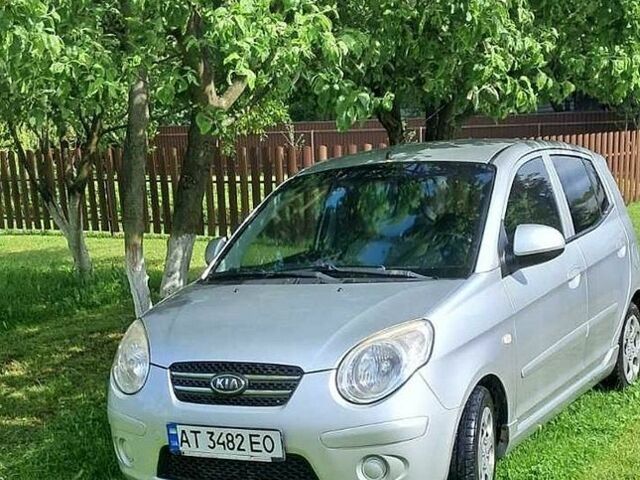 Серый Киа Пиканто, объемом двигателя 1.1 л и пробегом 189 тыс. км за 4800 $, фото 1 на Automoto.ua