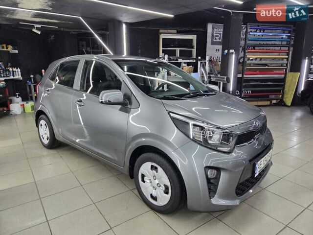 Серый Киа Пиканто, объемом двигателя 1 л и пробегом 51 тыс. км за 13500 $, фото 1 на Automoto.ua