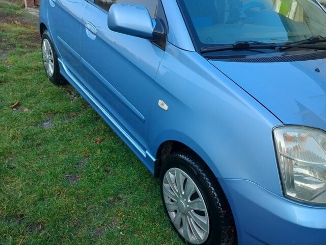 Синій Кіа Піканто, об'ємом двигуна 1.1 л та пробігом 190 тис. км за 5500 $, фото 1 на Automoto.ua