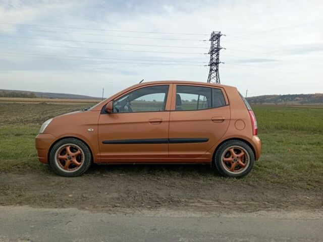 Помаранчевий Кіа Піканто, об'ємом двигуна 1.1 л та пробігом 150 тис. км за 4100 $, фото 1 на Automoto.ua