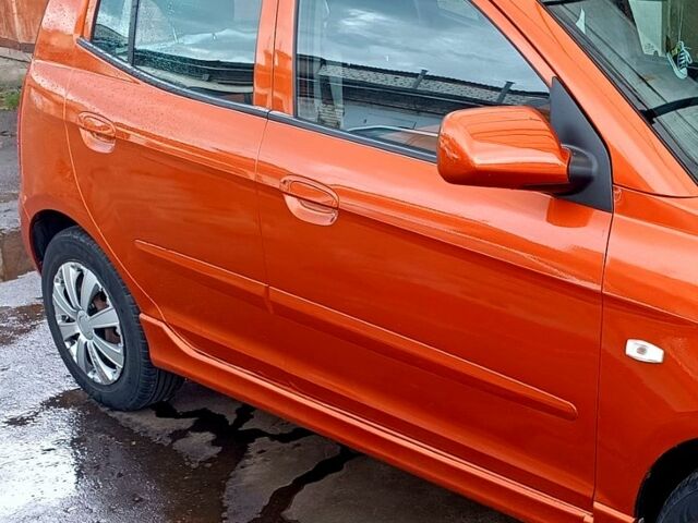 Помаранчевий Кіа Піканто, об'ємом двигуна 1.1 л та пробігом 180 тис. км за 2999 $, фото 1 на Automoto.ua