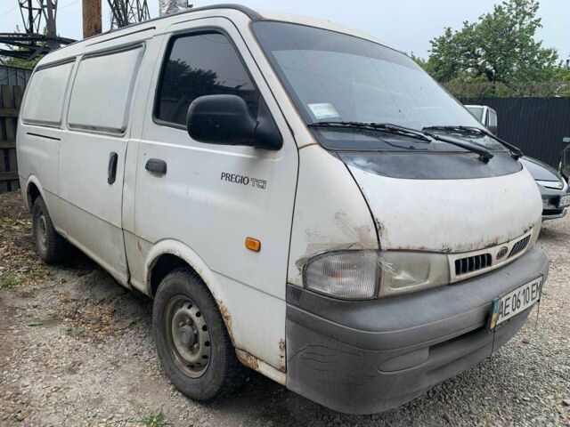 Белый Киа Преджио, объемом двигателя 2.5 л и пробегом 2 тыс. км за 1300 $, фото 1 на Automoto.ua