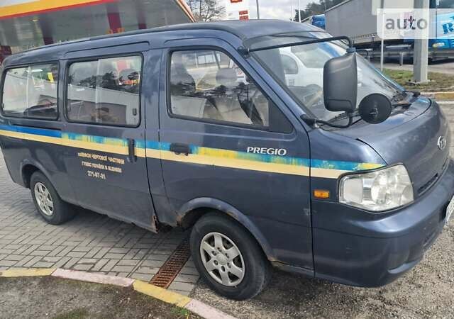 Синій Кіа Преджіо, об'ємом двигуна 2.7 л та пробігом 250 тис. км за 2800 $, фото 1 на Automoto.ua