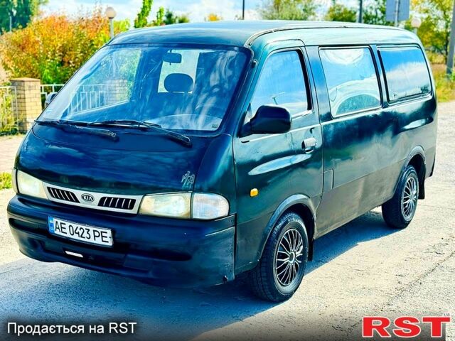 Зелений Кіа Преджіо, об'ємом двигуна 2.7 л та пробігом 320 тис. км за 1350 $, фото 1 на Automoto.ua