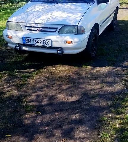 Белый Киа Прайд, объемом двигателя 1.3 л и пробегом 0 тыс. км за 1000 $, фото 1 на Automoto.ua