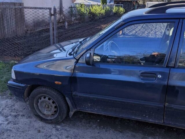 Синий Киа Прайд, объемом двигателя 1.3 л и пробегом 276 тыс. км за 1300 $, фото 1 на Automoto.ua